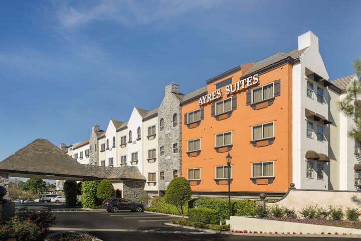 Hotel 76 of 77